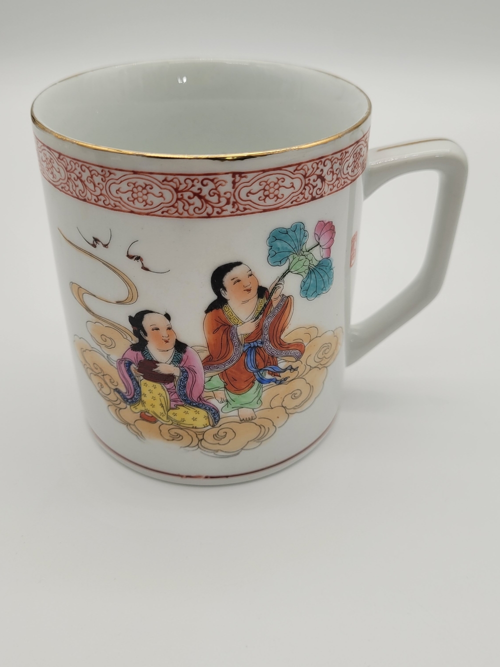 Porcelain Hand Painted Mug with Traditional Chinese Motif - White and Multicolor